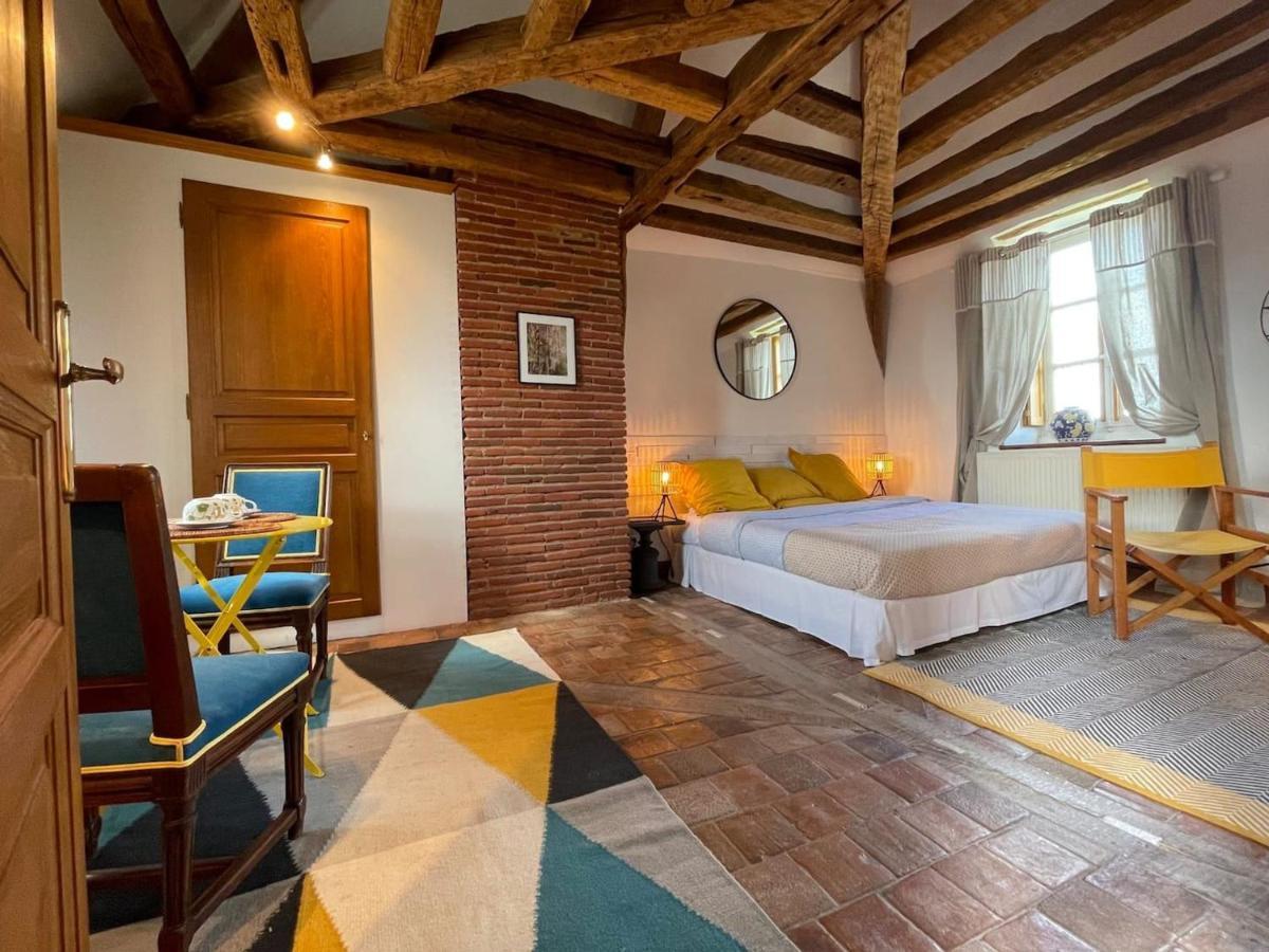 Maison De Famille Pres De Montargis - Elegance Et Confort En Foret - Fr-1-590-354 Paucourt 외부 사진