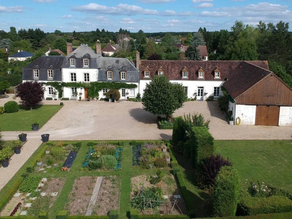 Maison De Famille Pres De Montargis - Elegance Et Confort En Foret - Fr-1-590-354 Paucourt 외부 사진