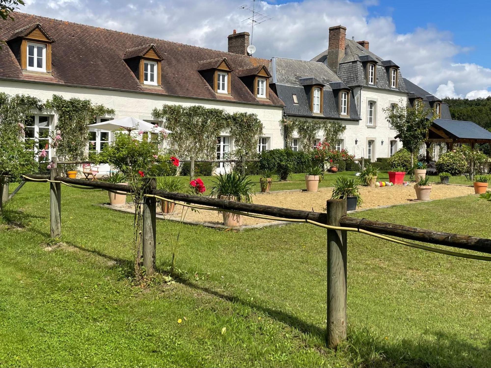 Maison De Famille Pres De Montargis - Elegance Et Confort En Foret - Fr-1-590-354 Paucourt 외부 사진